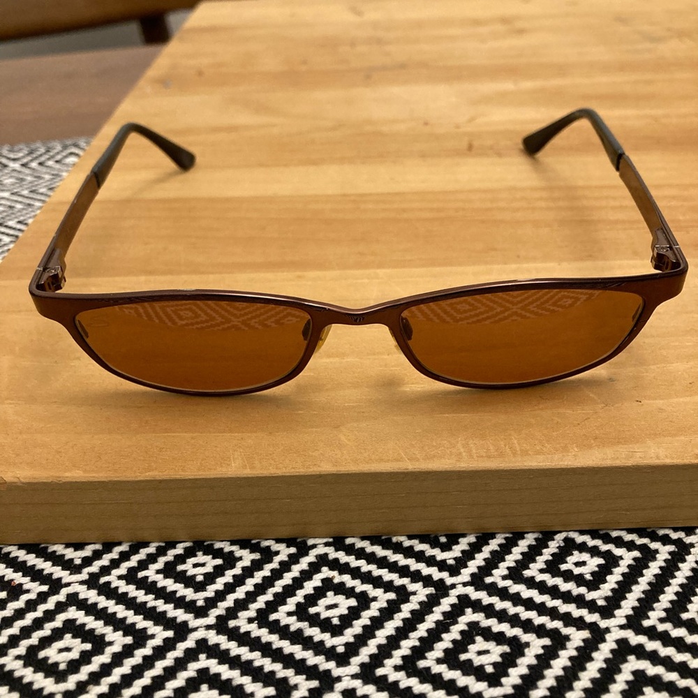 Serengeti brown oval sunglasses